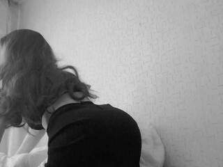 Ερωτική συνομιλία μέσω βίντεο MoonMarie