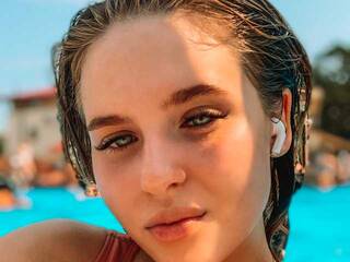 Ερωτική συνομιλία μέσω βίντεο Moonrive