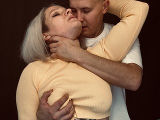 Ερωτική συνομιλία μέσω βίντεο MrMrsRight