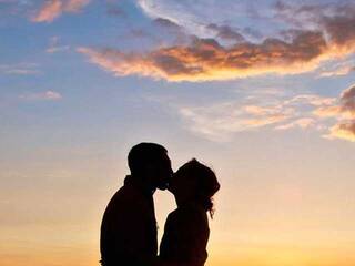 Ερωτική συνομιλία μέσω βίντεο myaymoises