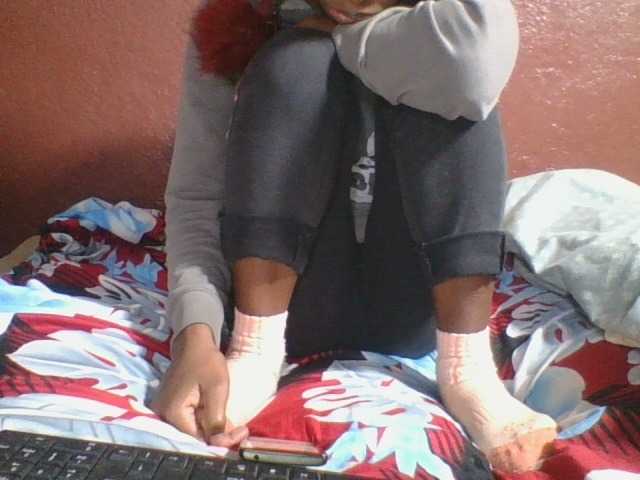 Εκπομπές οθόνης Nadiah1