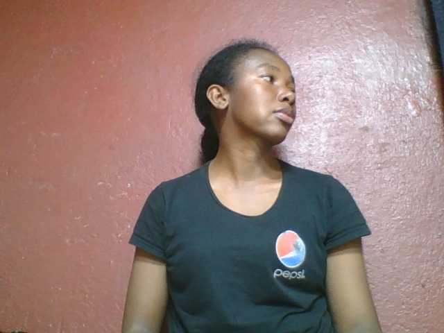 Εκπομπές οθόνης Nadiah1