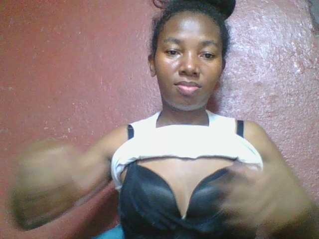 Εκπομπές οθόνης Nadiah1