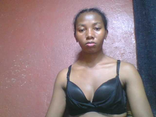 Εκπομπές οθόνης Nadiah1