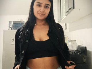 Ερωτική συνομιλία μέσω βίντεο nahomi-evans