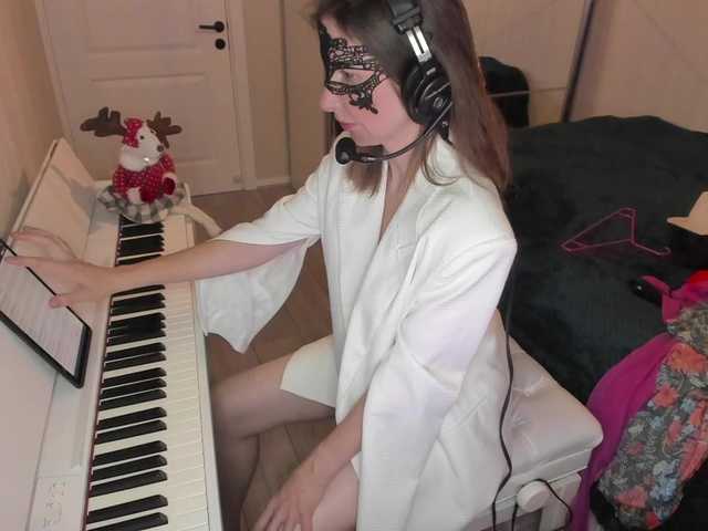 Φωτογραφίες PianoGirl Hi everyone. I am Anastasia :) 101 Take off dress, 102 put on dress, 103 change the dress, 70 autodj - dance, 10001 - take off mask