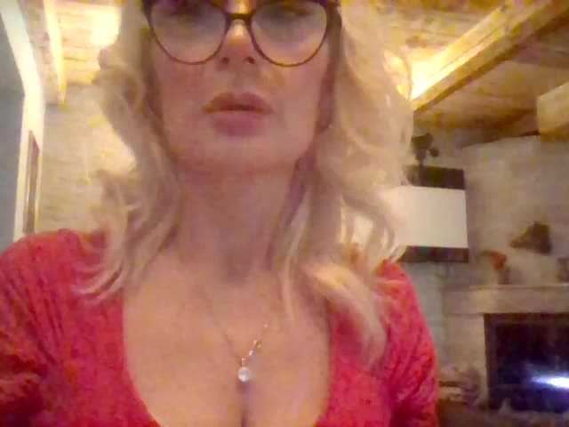 Εκπομπές οθόνης Dixie_Sutton