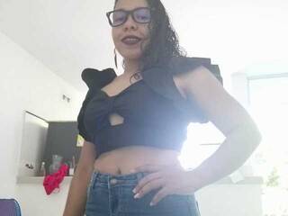 Ερωτική συνομιλία μέσω βίντεο nany-drumont