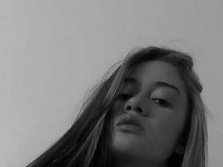 Ερωτική συνομιλία μέσω βίντεο Naomi-Carly