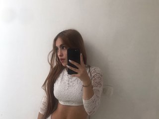 Ερωτική συνομιλία μέσω βίντεο Natasha-Adams