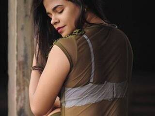 Ερωτική συνομιλία μέσω βίντεο NatashaBio