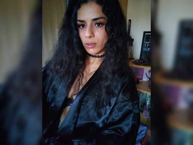 Εκπομπές οθόνης NatashaDiore