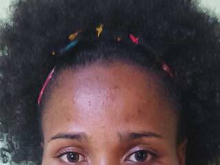 Ερωτική συνομιλία μέσω βίντεο Nathianah