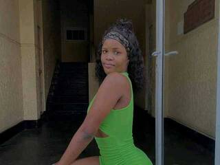 Ερωτική συνομιλία μέσω βίντεο NATURALSEXY01