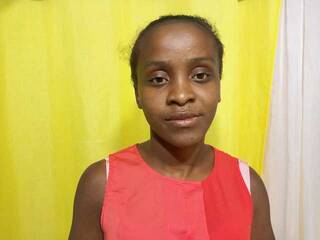 Ερωτική συνομιλία μέσω βίντεο Navalonahasina