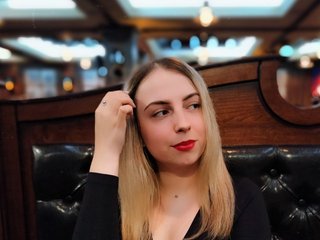 Ερωτική συνομιλία μέσω βίντεο NelleVanile