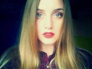 Ερωτική συνομιλία μέσω βίντεο nellle