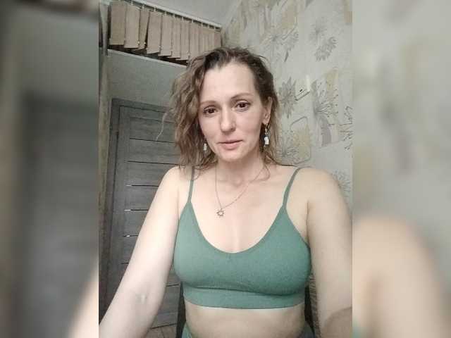 Εκπομπές οθόνης SweetMilfa