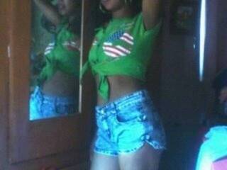 Ερωτική συνομιλία μέσω βίντεο nicelea