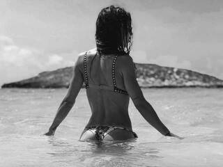 Ερωτική συνομιλία μέσω βίντεο Nicolette-Vaderbilt