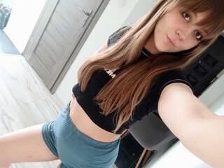 Ερωτική συνομιλία μέσω βίντεο NicollKiss