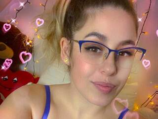 Ερωτική συνομιλία μέσω βίντεο NicollSweetXo