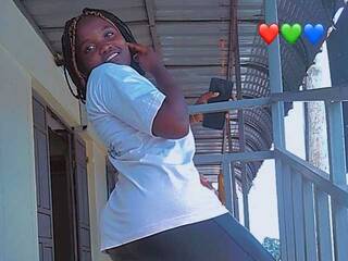 Ερωτική συνομιλία μέσω βίντεο Night-nurse2