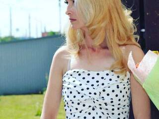 Ερωτική συνομιλία μέσω βίντεο Nika366