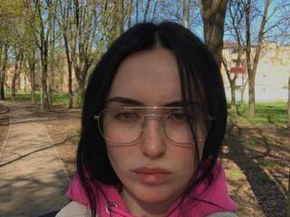 Ερωτική συνομιλία μέσω βίντεο NikaLune