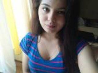 Ερωτική συνομιλία μέσω βίντεο nikkaby