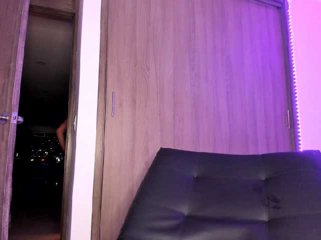 Εκπομπές οθόνης nikollmonroy