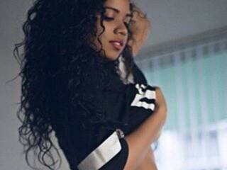 Ερωτική συνομιλία μέσω βίντεο NikyyVega