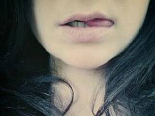 Ερωτική συνομιλία μέσω βίντεο ninfomana01