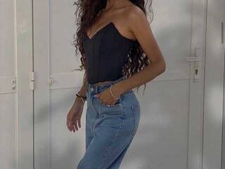 Ερωτική συνομιλία μέσω βίντεο Nnkn1