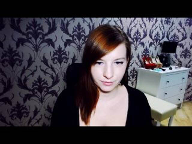 Εκπομπές οθόνης NoemiGold