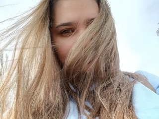 Ερωτική συνομιλία μέσω βίντεο Norah-Bridget