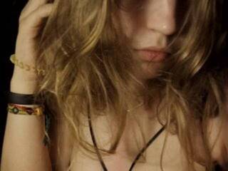 Ερωτική συνομιλία μέσω βίντεο Norta