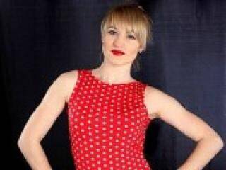 Ερωτική συνομιλία μέσω βίντεο okseedoll