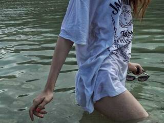 Ερωτική συνομιλία μέσω βίντεο Octavia-_-