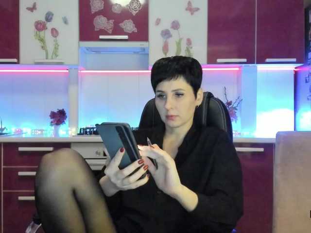 Εκπομπές οθόνης Olivija2020