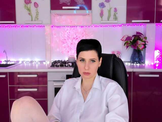 Εκπομπές οθόνης Olivija2020