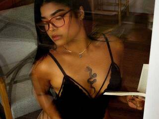 Ερωτική συνομιλία μέσω βίντεο Pamela-Moreno