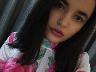 Ερωτική συνομιλία μέσω βίντεο Pando4kaaa