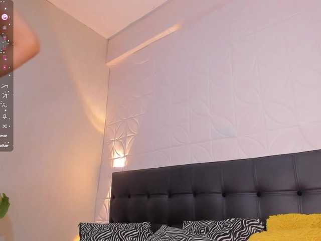 Εκπομπές οθόνης Paola233