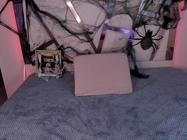 Εκπομπές οθόνης PaulinaBelush