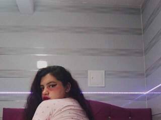 Ερωτική συνομιλία μέσω βίντεο penelopealx