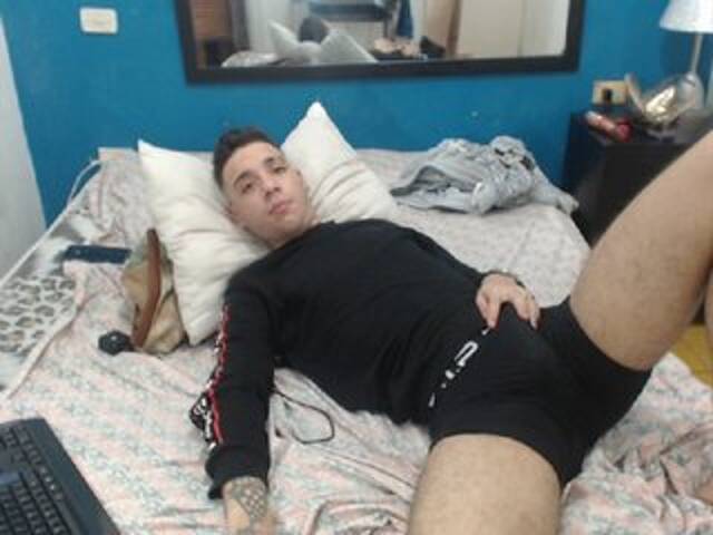 Εκπομπές οθόνης perverted-69