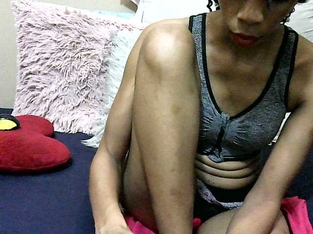 Εκπομπές οθόνης Petiteebony