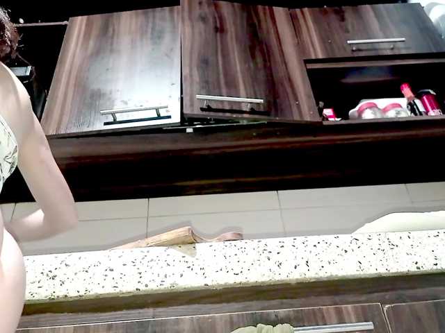 Εκπομπές οθόνης PetiteIvoryqueens