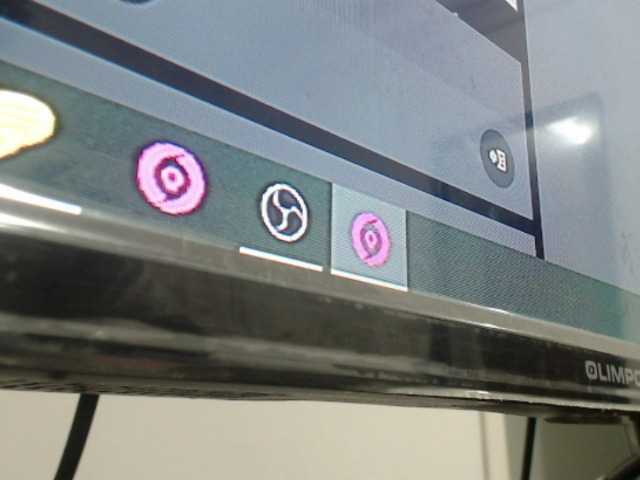 Εκπομπές οθόνης peytonbrand